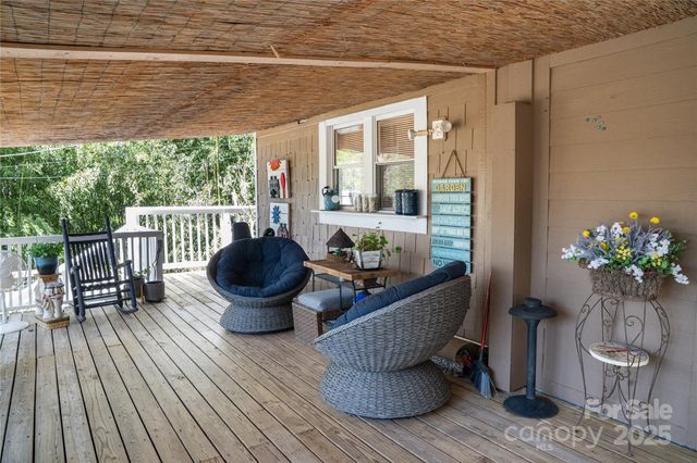 1924 Lamb Mountain Road, Hendersonville, NC 28792