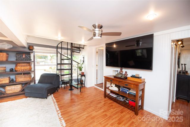 1924 Lamb Mountain Road, Hendersonville, NC 28792