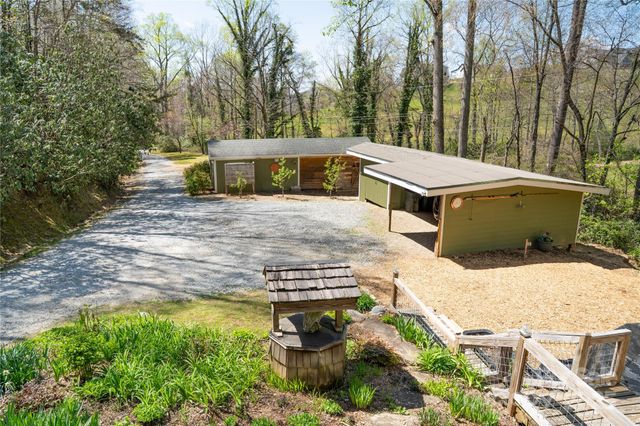 1924 Lamb Mountain Road, Hendersonville, NC 28792