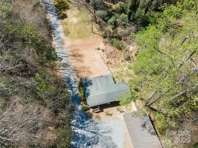 1924 Lamb Mountain Road, Hendersonville, NC 28792