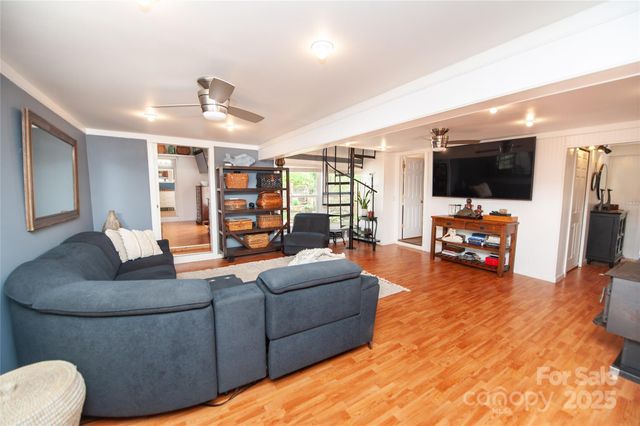 1924 Lamb Mountain Road, Hendersonville, NC 28792