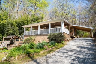 1924 Lamb Mountain Road, Hendersonville, NC 28792