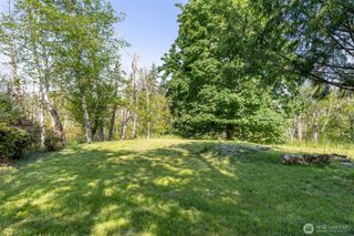 910 E Madrona Boulevard NW, Lakebay, WA 98349