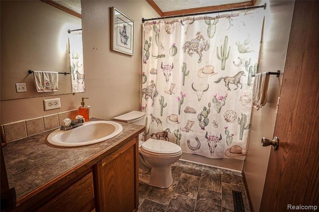 280 Pompano Court, Lapeer, MI 48446