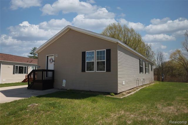 280 Pompano Court, Lapeer, MI 48446