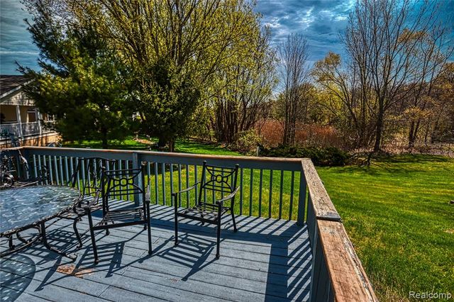 280 Pompano Court, Lapeer, MI 48446