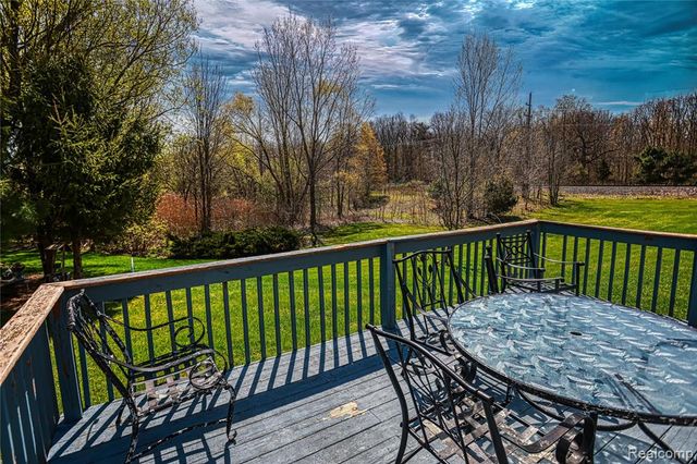 280 Pompano Court, Lapeer, MI 48446