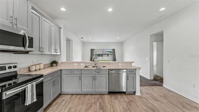 2728 HUDSON STREET, Lakeland, FL 33810