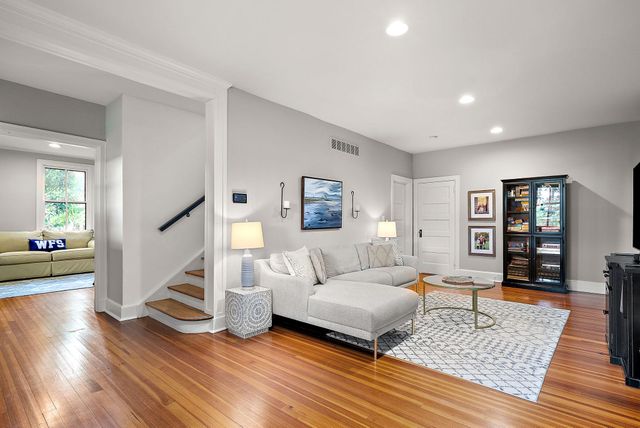 7 TWADDELL MILL RD, Wilmington, DE 19807