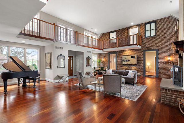 7 TWADDELL MILL RD, Wilmington, DE 19807