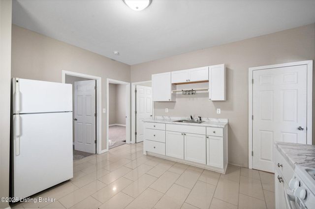 343 S 42nd St, Louisville, KY 40212