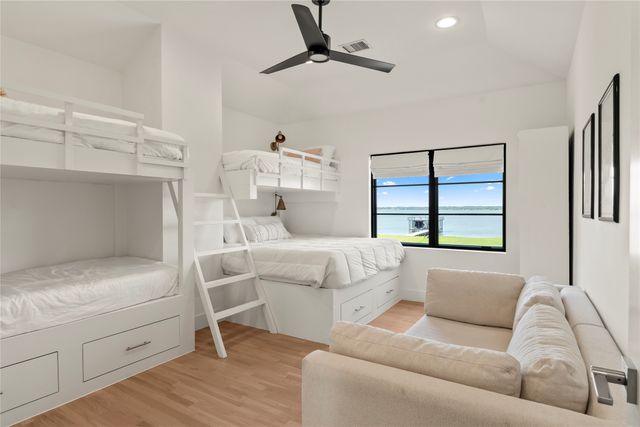 111 Sun Valley, Mabank, TX 75147