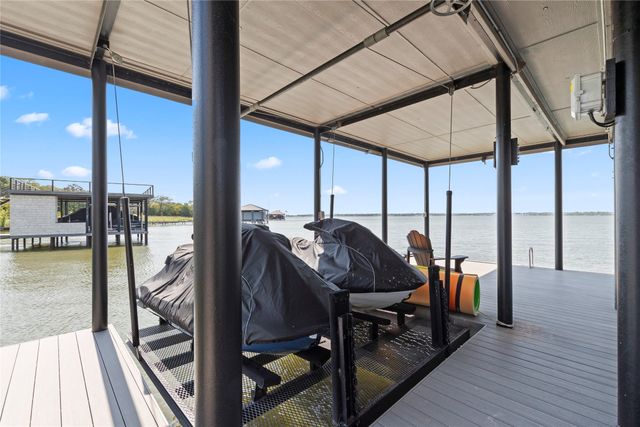 111 Sun Valley, Mabank, TX 75147