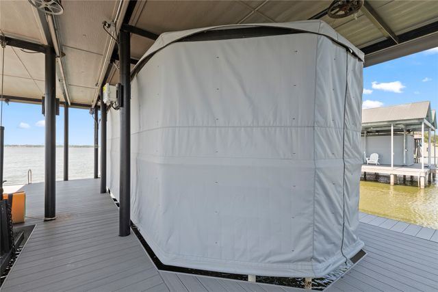 111 Sun Valley, Mabank, TX 75147