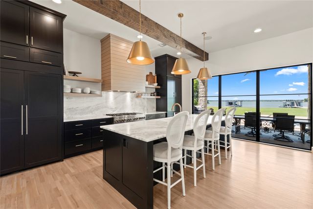 111 Sun Valley, Mabank, TX 75147