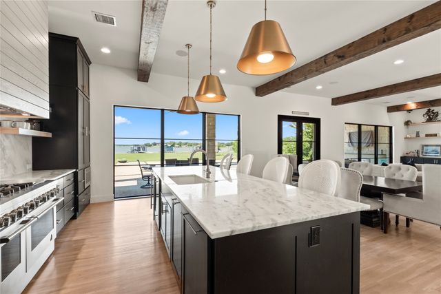 111 Sun Valley, Mabank, TX 75147