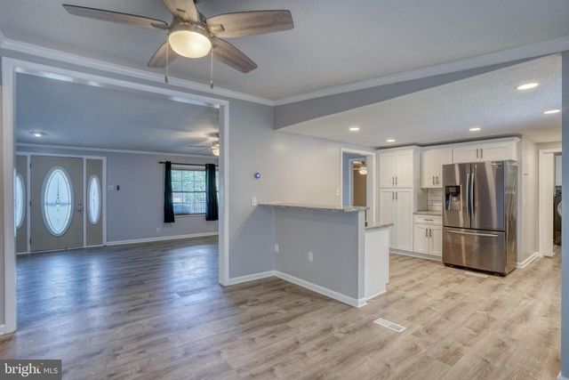1077 DINAHS CORNER RD, Dover, DE 19904