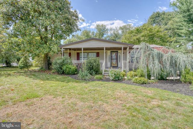 1077 DINAHS CORNER RD, Dover, DE 19904
