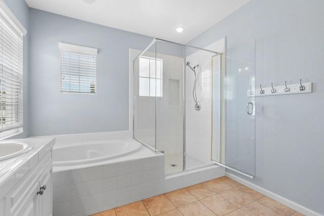 609 Saltgrass Avenue, Carlsbad, CA 92011