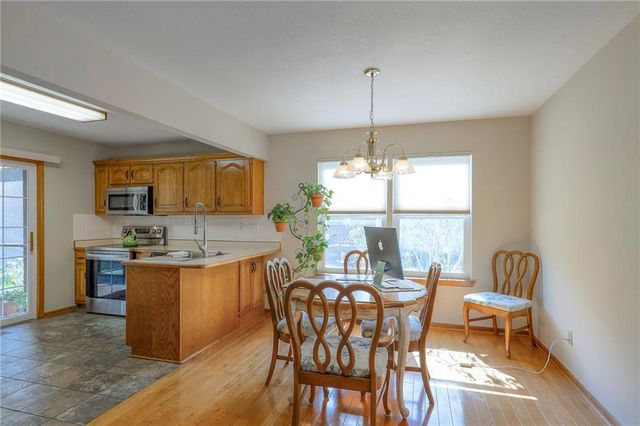 117 Tess Drive, Lee's Summit, MO 64081