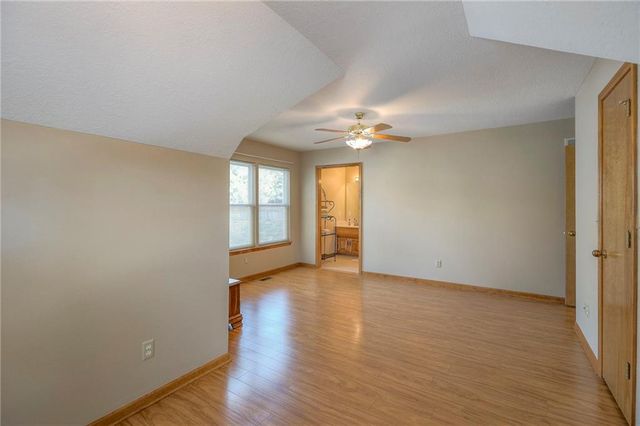 117 Tess Drive, Lee's Summit, MO 64081