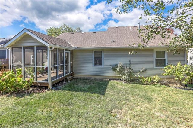 117 Tess Drive, Lee's Summit, MO 64081