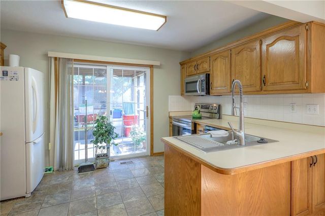 117 Tess Drive, Lee's Summit, MO 64081