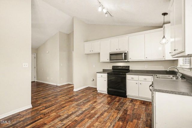 186 Turtle Point Drive, Fuquay Varina, NC 27526