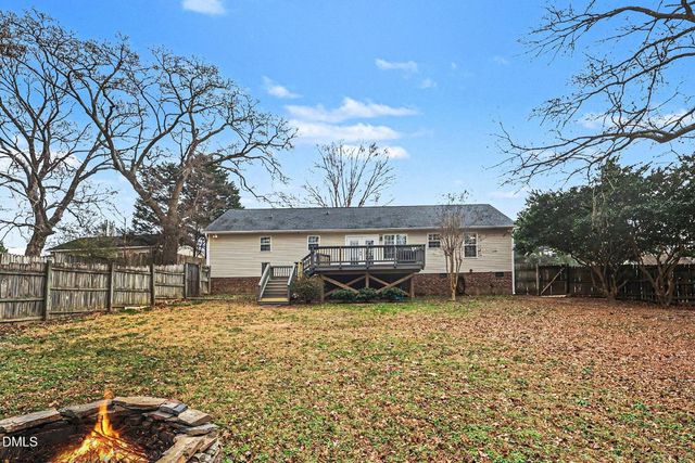 186 Turtle Point Drive, Fuquay Varina, NC 27526