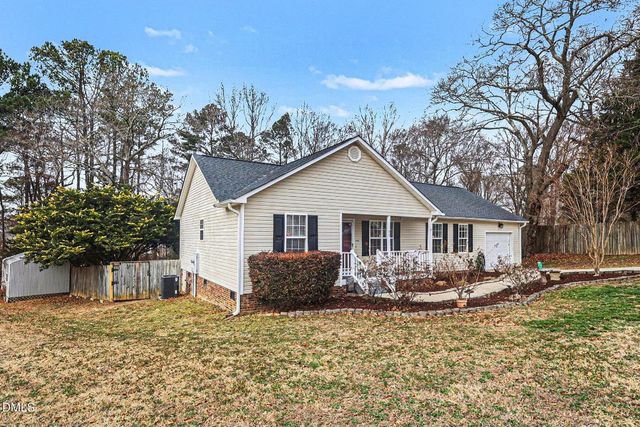 186 Turtle Point Drive, Fuquay Varina, NC 27526