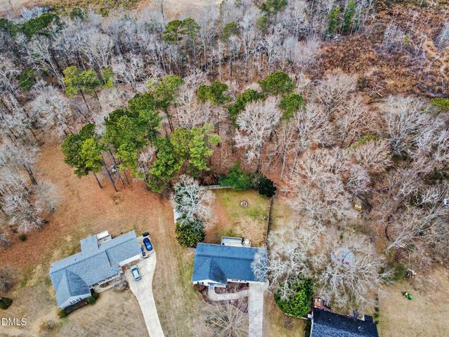 186 Turtle Point Drive, Fuquay Varina, NC 27526