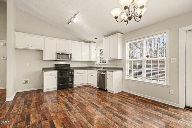 186 Turtle Point Drive, Fuquay Varina, NC 27526