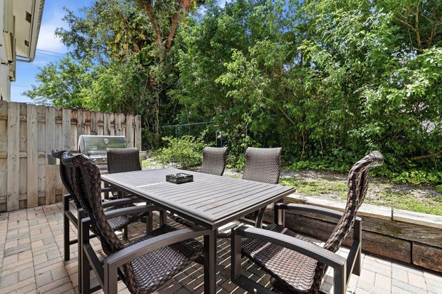 13533 Fountain View Boulevard, Wellington, FL 33414