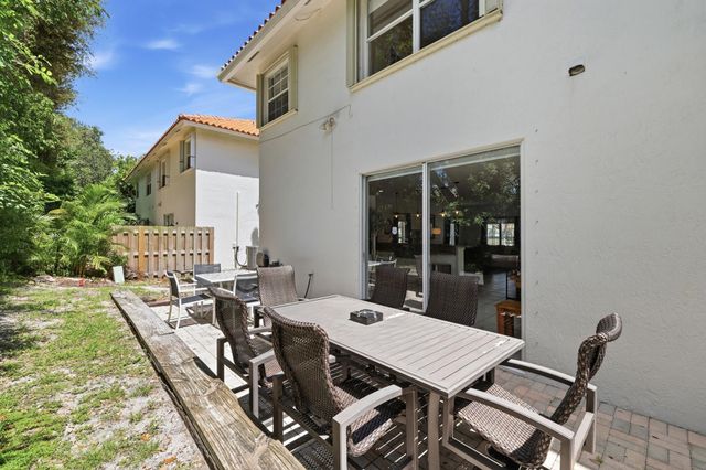 13533 Fountain View Boulevard, Wellington, FL 33414