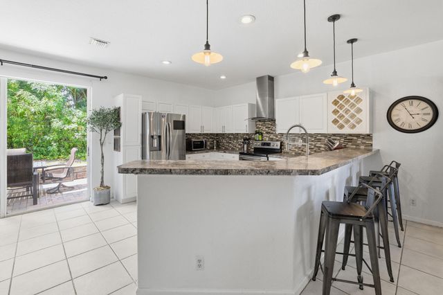 13533 Fountain View Boulevard, Wellington, FL 33414