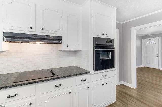 350 Enoree Road, Travelers Rest, SC 29690