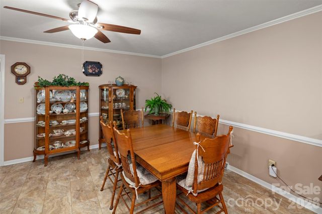 83 Honeysuckle Lane, Burnsville, NC 28714