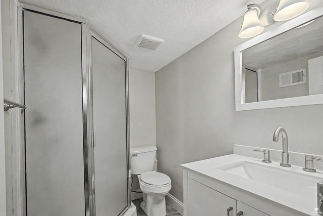 808 Brockman Circle, Manhattan, KS 66502