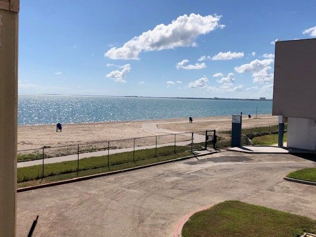 3938 Surfside Blvd 2106, Corpus Christi, TX 78402