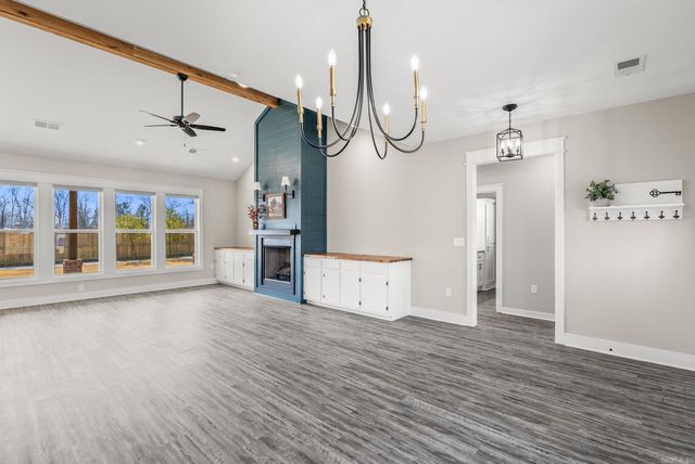 9 Wedgewood Dr, Greenbrier, AR 72058