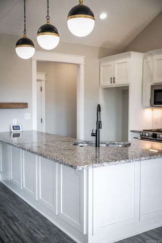 9 Wedgewood Dr, Greenbrier, AR 72058