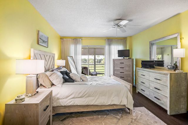 3755 VIA POINCIANA 402, Lake Worth, FL 33467