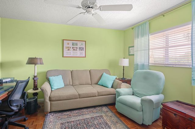 3755 VIA POINCIANA 402, Lake Worth, FL 33467