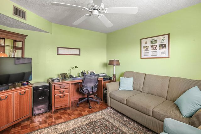 3755 VIA POINCIANA 402, Lake Worth, FL 33467