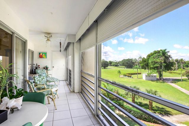 3755 VIA POINCIANA 402, Lake Worth, FL 33467