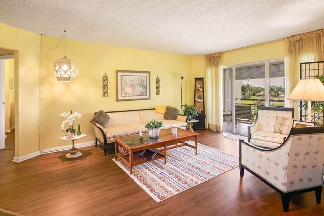 3755 VIA POINCIANA 402, Lake Worth, FL 33467