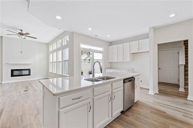 1400 Acadian Dr Unit A, Suffolk, VA 23434