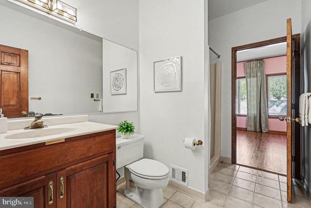 8406 CATHEDRAL FOREST DR, Fairfax Station, VA 22039