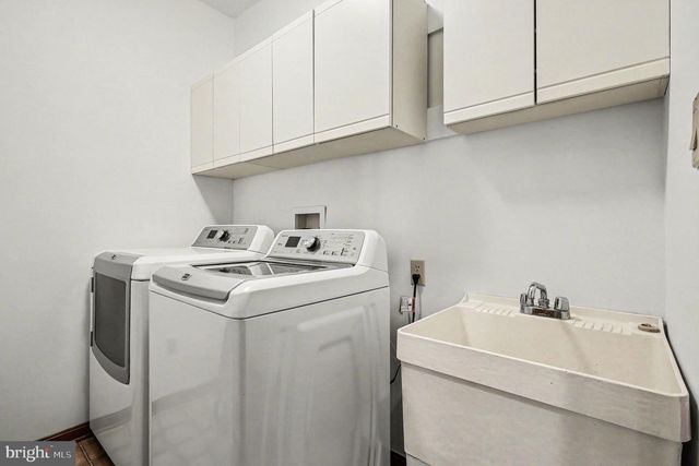 8406 CATHEDRAL FOREST DR, Fairfax Station, VA 22039