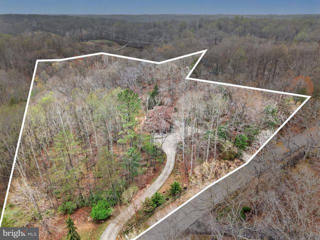 8406 CATHEDRAL FOREST DR, Fairfax Station, VA 22039
